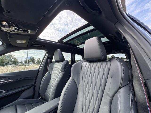 BMW X1 xDrive30e | M Sport | Glazen Panoramadak | Stoelverwarming | Trekhaak |