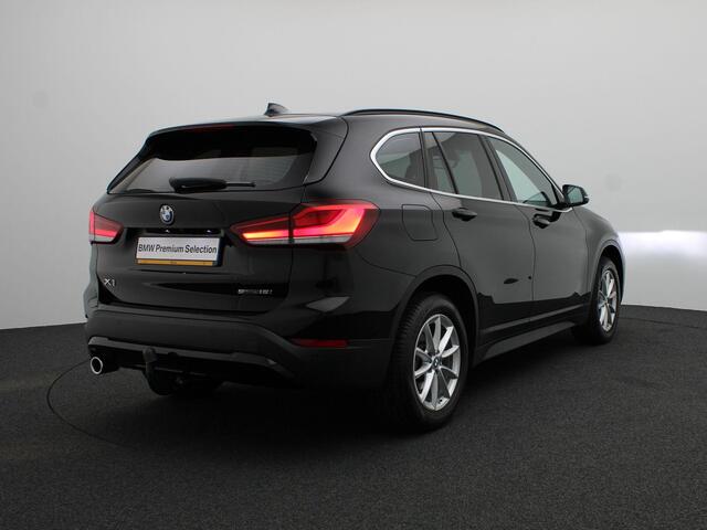 BMW X1 sDrive18i Achteruitrijcamera | Head-up Display | Afneembare Trekhaak | Navigatie Prof. | LM 17''