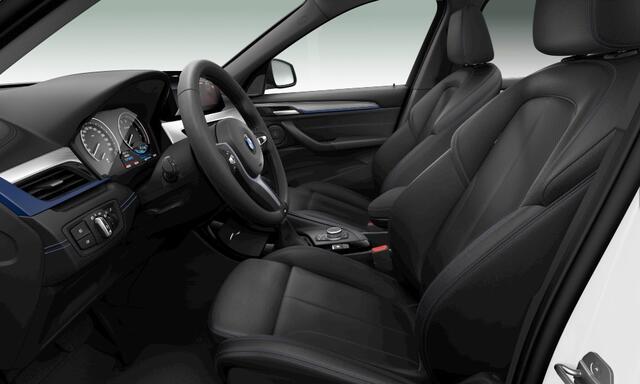 BMW X1 xDrive25e M-Sport Panoramadak Adapt. Cruise HUD Harman/Kardon Leder Keyless Stoelverw. Adapt. LED 19 inch