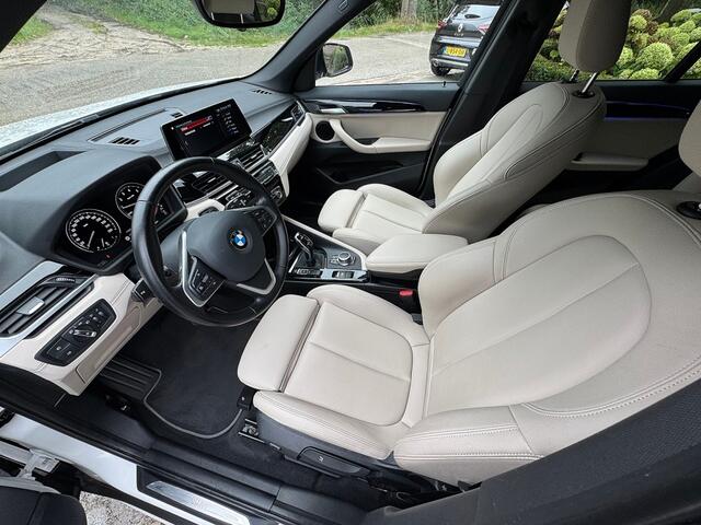BMW X1 2.0i 178pk autom Executive Edition ecc,led,lmv,leer,sportstoel,lmv,navi
