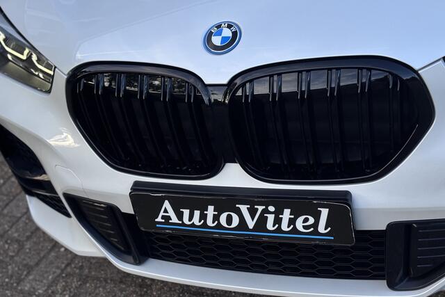 BMW X1 xDrive25e M-Sport | Sportstoelen | Stoelverwarming | Camera | Apple Carplay