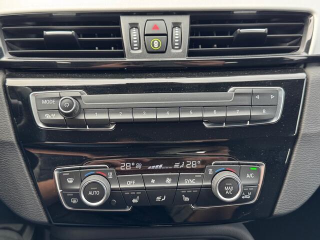 BMW X1 S-DRIVE 1.8 AUT. TREKHAAK LED NAVIGATIE AIRCO LMV PDC