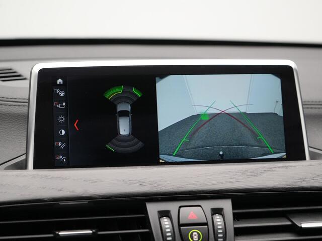 BMW X1 xDrive25e M Sport Plug In Hybrid 221pk PHEV | Trekhaak | Lederen Sportstoelen Verwarmd | Cruise Control | Camera | Sfeerverlichting | Navigatie | DAB |