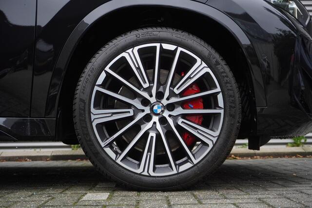 BMW X1 xDrive23i M Sportpakket Pro | schuif/ Kantel Dak | Trekhaak | Parking Assistant Plus | Driving Assistant Plus | Harman Kardon