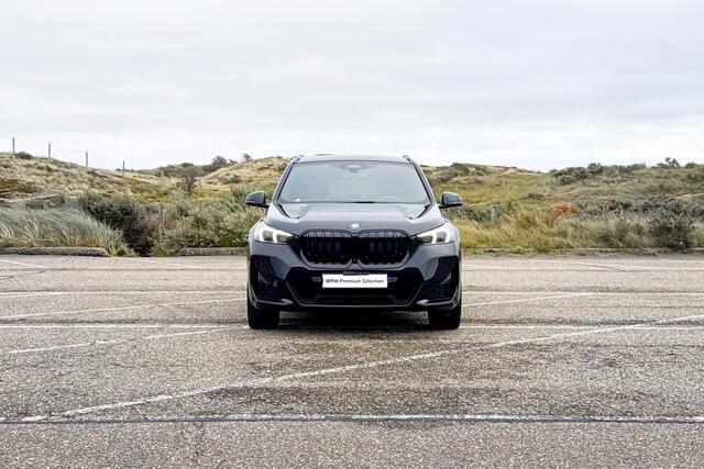 BMW X1 xDrive30e | M Sport | Glazen Panoramadak | Harman Kardon | Head-up Display |