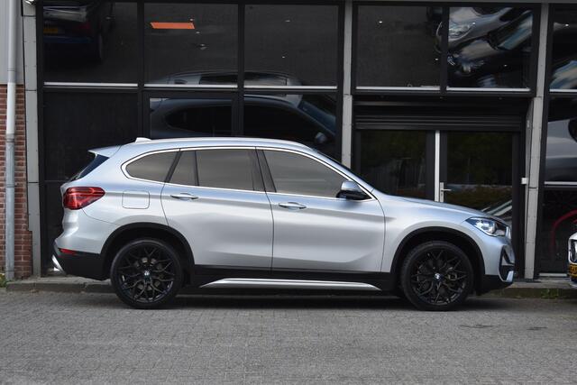 BMW X1 xDrive25i High Executive Pano ACC Camera