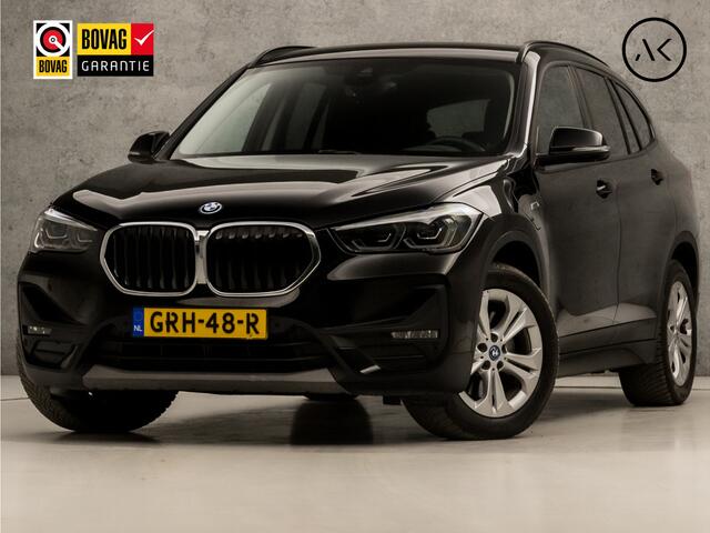 BMW X1 xDrive25e Sportline 221Pk Automaat (GROOT NAVI, CLIMATE, ALCANTARA, GETINT GLAS, ELEK ACHTERKLEP, SPORTSTOELEN, PARKEERSENSOREN, LED KOPLAMPEN, DAB+, NIEUWSTAAT)