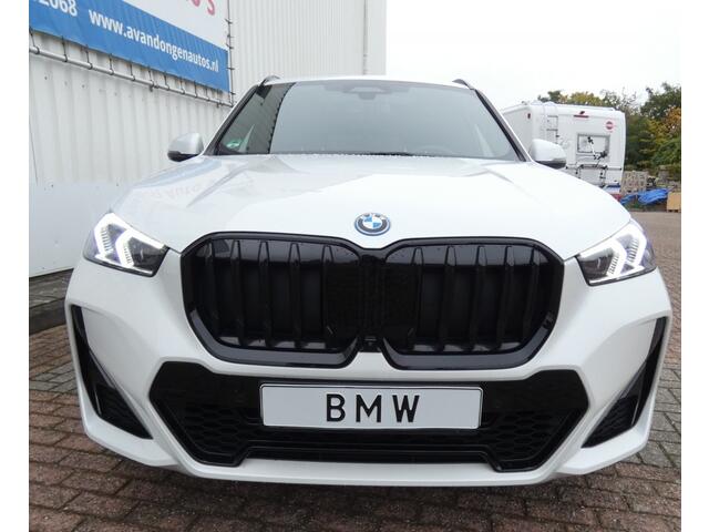 BMW X1 XDRIVE30E M Sport,360,Pano,ACC,Led,HeadUp,Trhaak