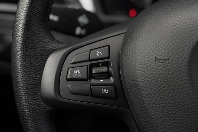 BMW X1 xDrive25e | Memory | Elektrische Klep | LED | Cruise Controle