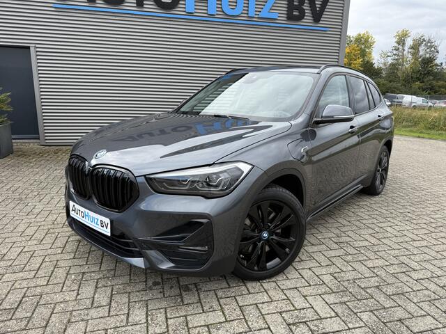BMW X1 xDrive25e High Executive Sport Line Head-Up Display LED Elek Stoelverstelling Navi Plus PDC 18 Inch