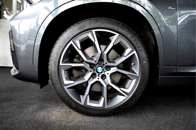 BMW X1 sDrive20i M-Sportedition | Panorama | Trekhaak