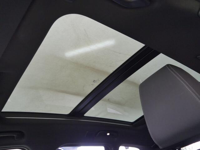 BMW X1 xDrive30e | M-Sport | Panorama | 20" | Trekhaak | 360 cam | Co Pilot | Stoelmassage