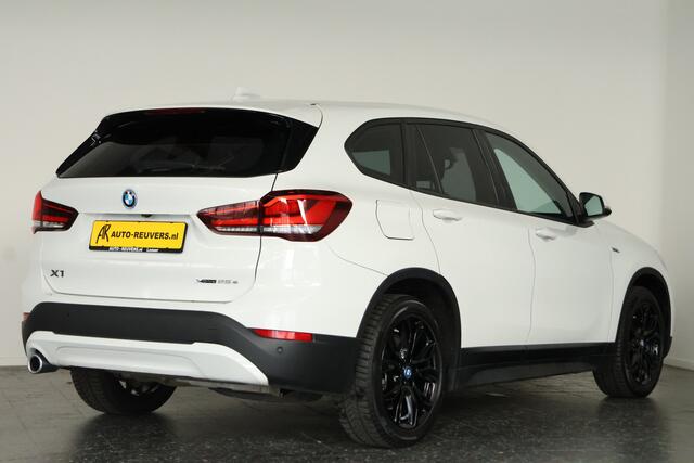 BMW X1 xDrive25e / LED / Navi / DAB / Camera / Bluetooth