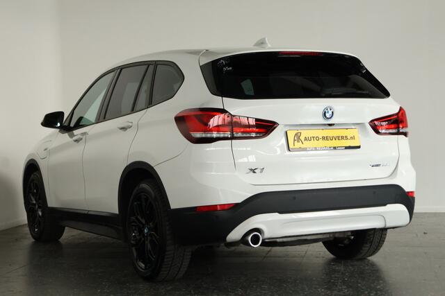 BMW X1 xDrive25e / LED / Navi / DAB / Camera / Bluetooth