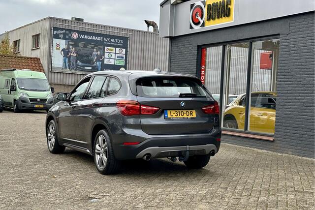 BMW X1 xDrive20i Executive 192pk | afneembare trekhaak | 2.000kg trekgewicht