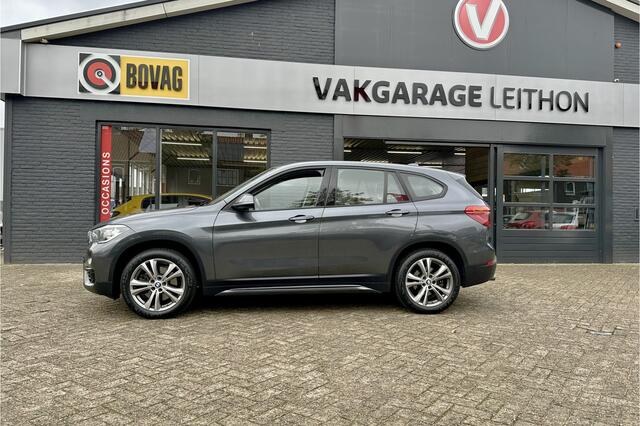 BMW X1 xDrive20i Executive 192pk | afneembare trekhaak | 2.000kg trekgewicht