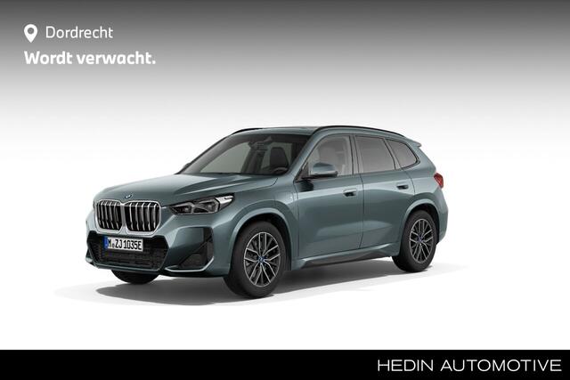 BMW X1 xDrive25e M-Sport | Panorama | Voorbereiding Driving Assistant Plus | Trekhaak | Camera