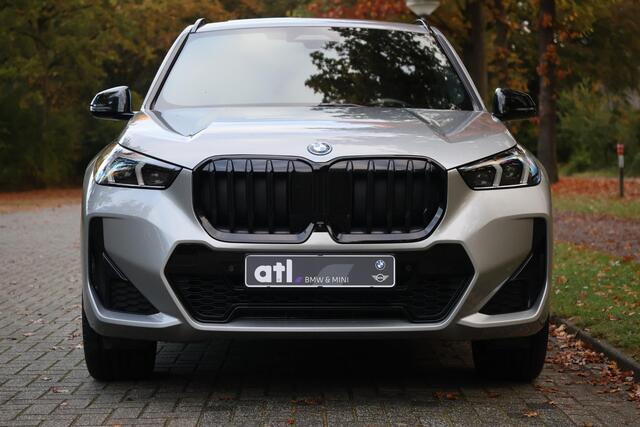BMW X1 xDrive30e M-Sport | HUD | Pano | Harman Kardon | Adap cruise | Elektr. Trekhaak | DAB | Shadowline | Etc.