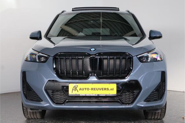BMW X1 xDrive30e M-Sport / Opendak / Harmankardon / HUD / ACC