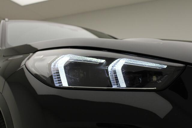 BMW X1 sDrive18i M-Sport | Panorama | Camera | Voorbereiding Driving Assistant Plus |