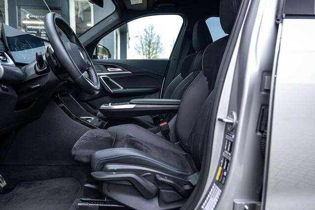 BMW X1 25e xDrive M Sport | Shadow | Driving Ass. Plus | Camera | Adapt. Led | Stoelverwarming | 18' Inch |
