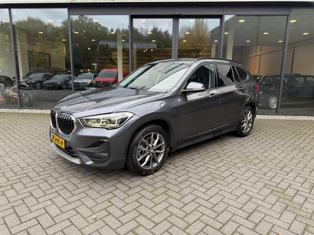 BMW X1 xDrive25e High Exe,LED,HeadUp,Leer,Stoelverw,Clima,NaviPro,Camera