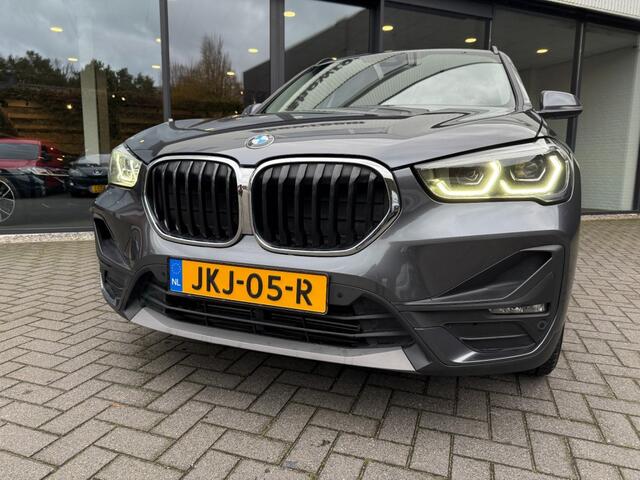 BMW X1 xDrive25e High Exe,LED,HeadUp,Leer,Stoelverw,Clima,NaviPro,Camera
