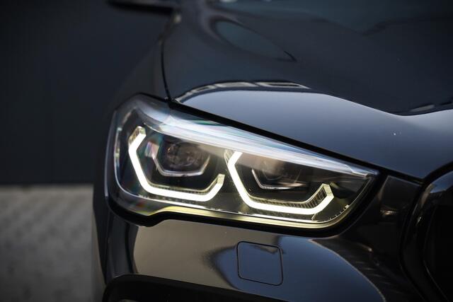 BMW X1 xDrive25e eDrive Edition M Sport | Panoramadak | Leer | Head-Up Display | Camera | Shadowline | Keyless | Cruise Control | Navigatie Prof. | Stoelverwarming | Elek. Achterklep | Ambiance Verlichting