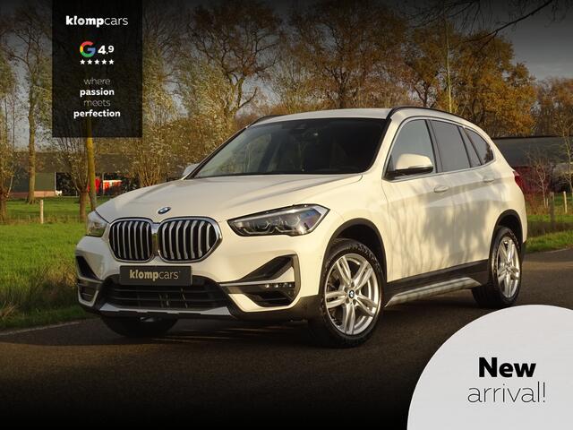 BMW X1 xDrive20i High Exe. X-line LCI | GrootNav | HUD | 4WD | Trekhaak | Leer | Stoelverw | Keyless