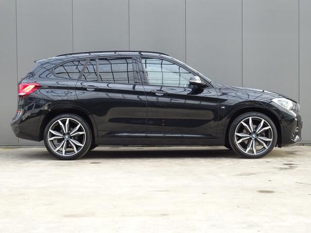 BMW X1 sDrive18i High Executive * M-PAKKET * 20 INCH * HEAD-UP * DEALER ONDERH. !!