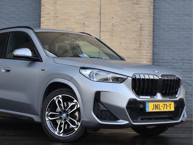 BMW X1 xDrive30e M Sport 326PK | Matte | Individual | ACC | Cam | Driving Assist Plus | BTW |