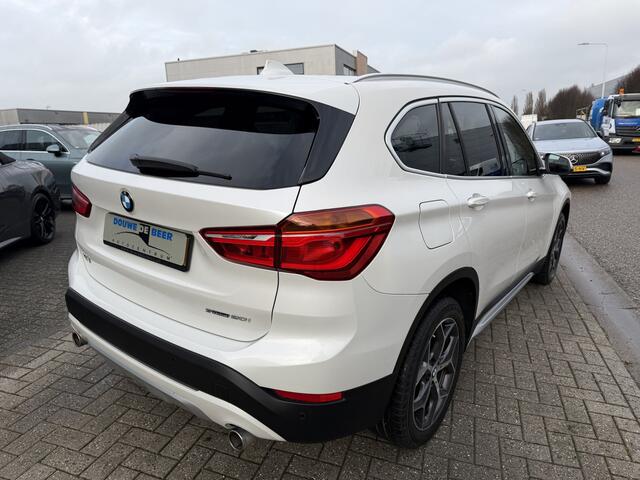 BMW X1 sDrive20i xLine Trekhaak | HUD | Stoelverw. | Leer