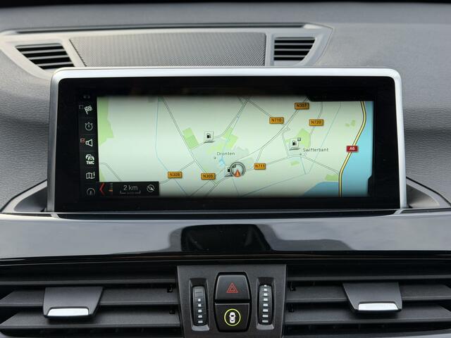 BMW X1 sDrive20i xLine Trekhaak | HUD | Stoelverw. | Leer
