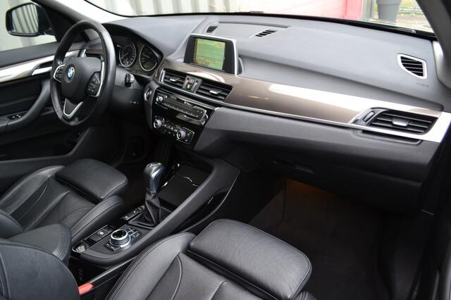 BMW X1 xDrive25i High Executive LED/Camera/ACC/Navi