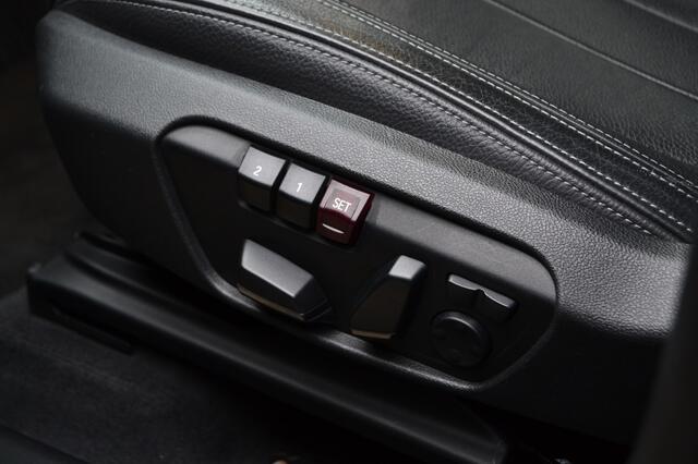 BMW X1 xDrive25i High Executive LED/Camera/ACC/Navi