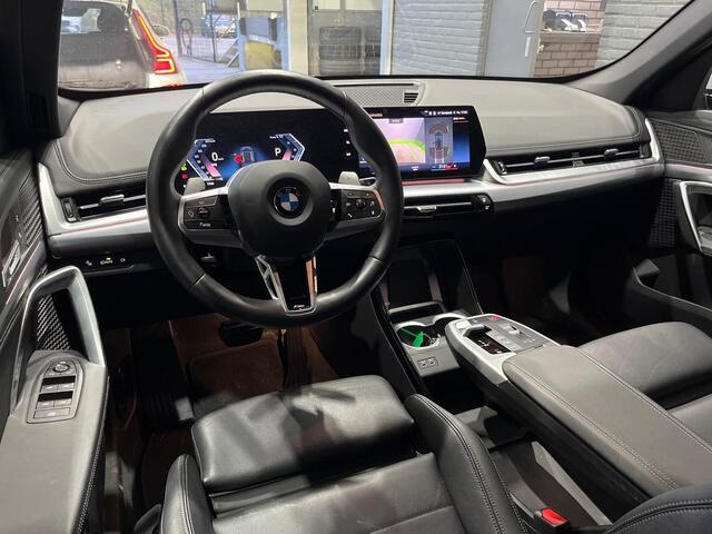 BMW X1 sDrive18i | Leder | Getint Glas | Camera | 19 Inch | Apple Carplay