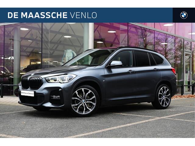 BMW X1 sDrive18i Executive M Sport Automaat / Sportstoelen / Adaptieve LED / Head-Up / M Sportonderstel