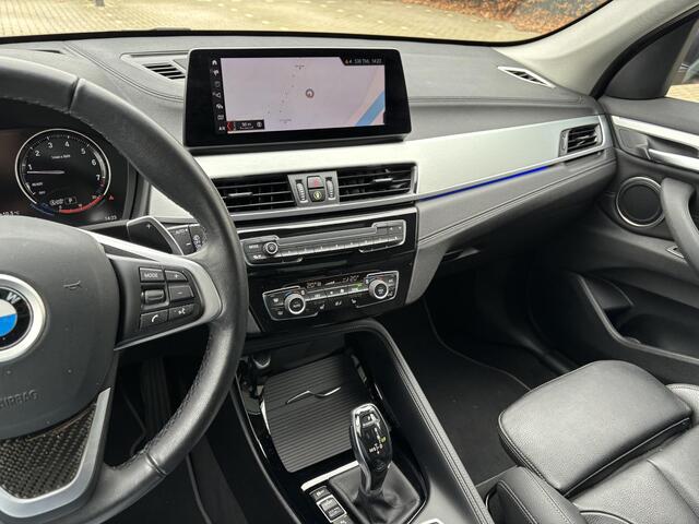 BMW X1 sDrive20i Business Edition Plus | Panoramadak | Sportstoelen | Vol leder | 1e Eig |
