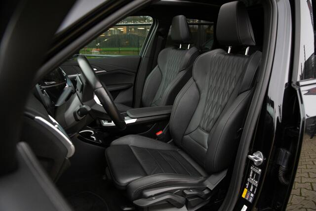 BMW X1 xDrive25e , Panoramadak, 360°camera, Sfeerverlichting,