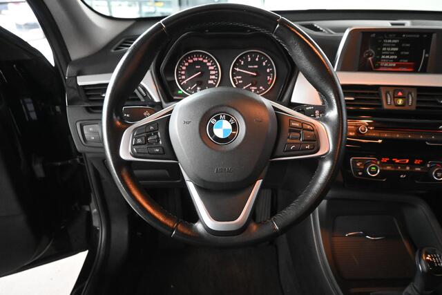 BMW X1 sDrive18i Centennial Executive Clima Navigatie LED Goed Onderhouden! Inruil Mogelijk!