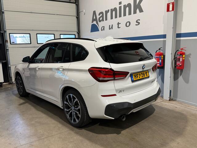 BMW X1 xDrive 25e M-Sport, Panoramadak, Head up, Pilot assist , Harmankardon, Agr stoelen, Lederen bekleding, Trekhaak