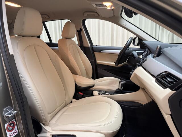 BMW X1 sDrive20i Leder / Navigatie / Cruise / Afn. Trekhaak / PDC / 17'' LMV