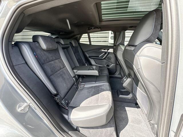 BMW X2 iX2 xDrive30 M Sportpakket Pro / Comfort Pack / Premium Pack / 20 Inch