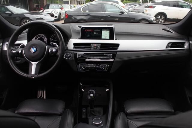 BMW X2 sDrive20i High Exe. M Sport / Panoramadak / Camera / Leder / 19'' / Harman Kardon / Navigatie / Stoelverwarming / Cruise Control