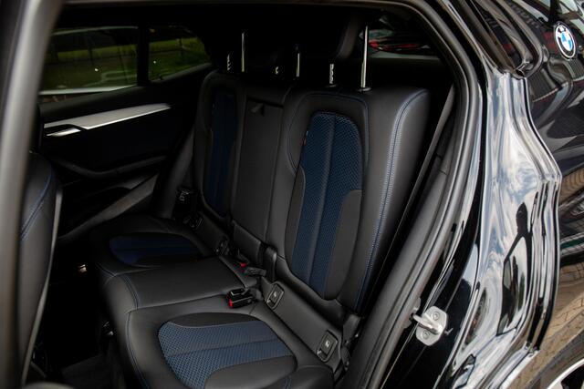 BMW X2 sDrive20i Business Edition M-pakket, Elektrisch glazen panoramadak, HUD, BMW-Led