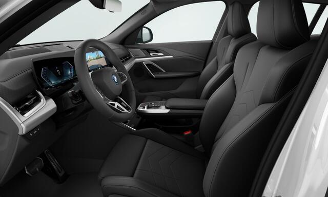 BMW X2 iX2 eDrive20 | M-Sport Pro | 20'' | Panorama. | Harman/Kardon | Elek. stoel. | Driv. + Park. Plus | Head-Up | Stoelmassage | Getint glas | Camera | Stuur + stoelverw. | Comf. Acc.