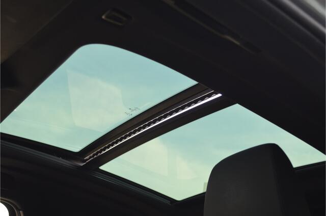 BMW X2 xDrive25e M-Sport Pano | a.Camera | Carplay | 19'' LMV | Leer | Stoelverwarming | Getint glas