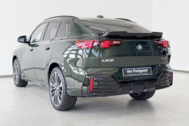 BMW X2 iX2 xDrive30 | M Sport Pro | Innovation Pack | Glazen Panoramadak | Elektrisch verstelbare stoelen | Harman-Kardon sound system