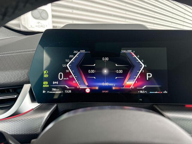 BMW X2 sDrive20i M Sportpakket Pro / Innovation Pack / Comfort Pack / Panoramadak / Trekhaak