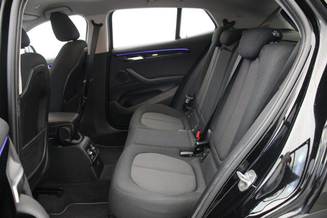 BMW X2 sDrive16d Executive Edition - Camera, Navi, Xenon